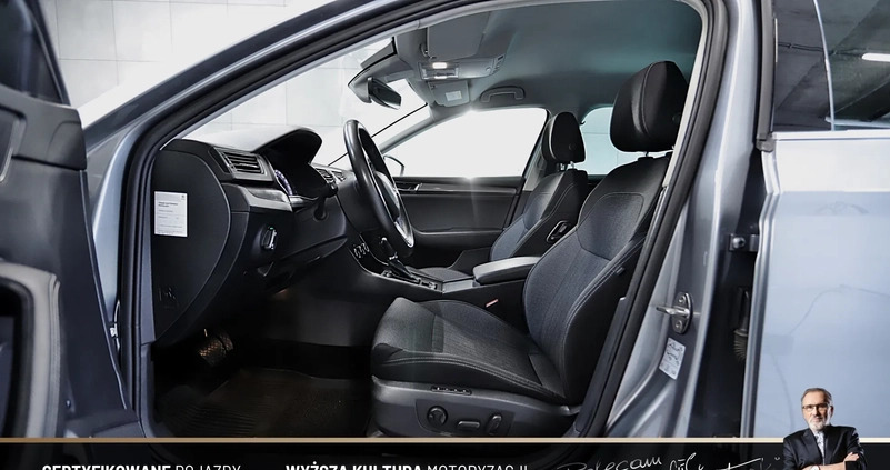 Skoda Superb cena 79999 przebieg: 179379, rok produkcji 2020 z Lwówek Śląski małe 704